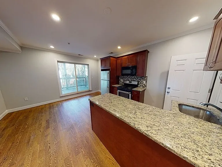 27 Chestnut Ave #1 — Photo 10
