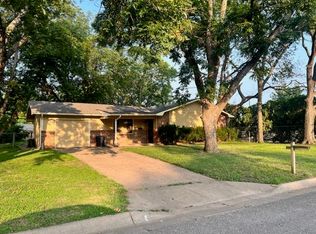 1320 Plum St, Winfield, KS 67156