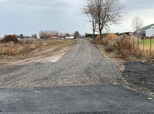 11823 N Hicks Rd, Grandview, WA 98930