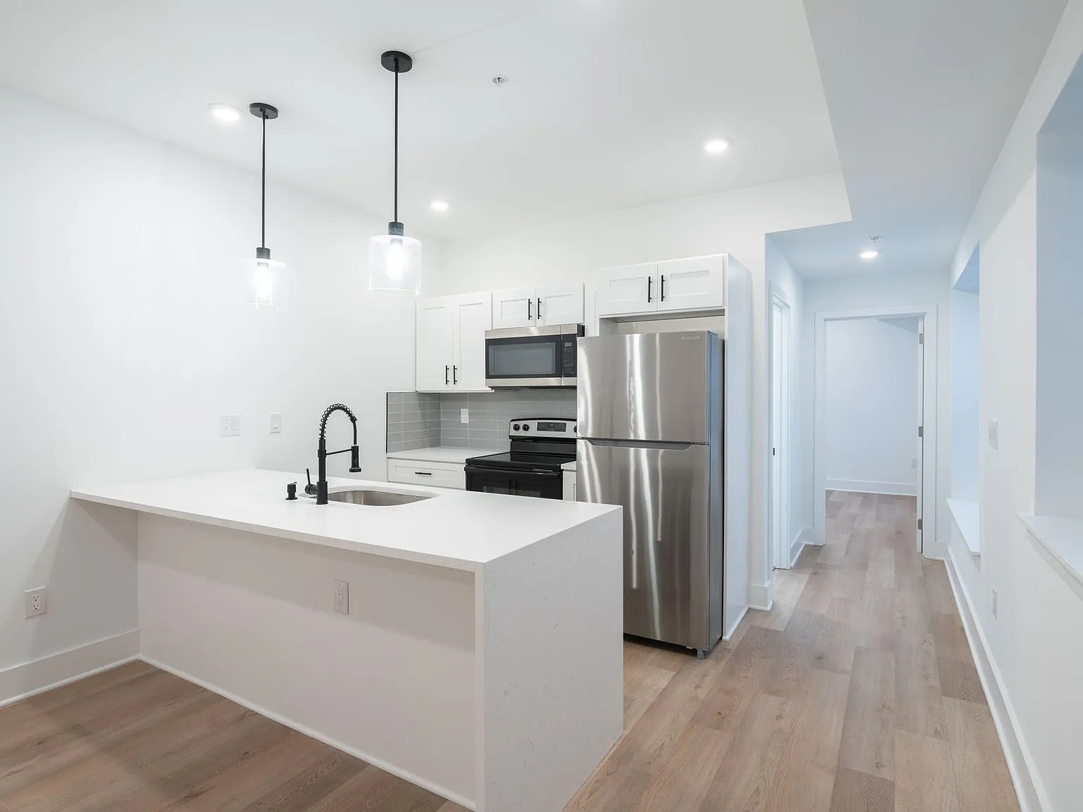 1513 W Girard Avenue — Photo 3