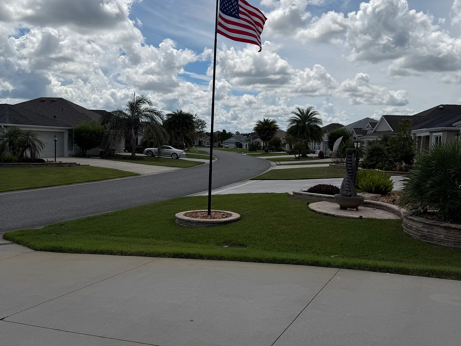 3 bed, 2058 sqft, $2,995 — Photo 2