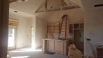 5th image of 7945 Hilltop Ln