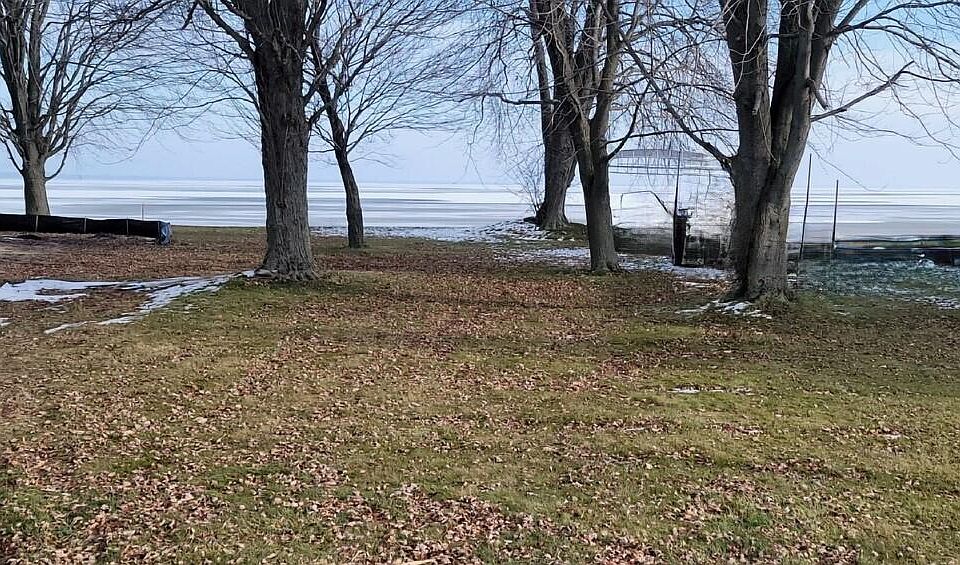 1st image of W Shore Dr