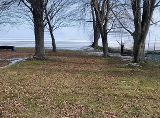W Shore Dr, Houghton Lake, MI 48629