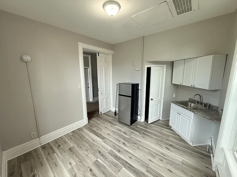 731 Madison Ave #1-G — Photo 4