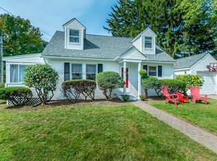 12 Herrick Rd, North Andover, MA 01845