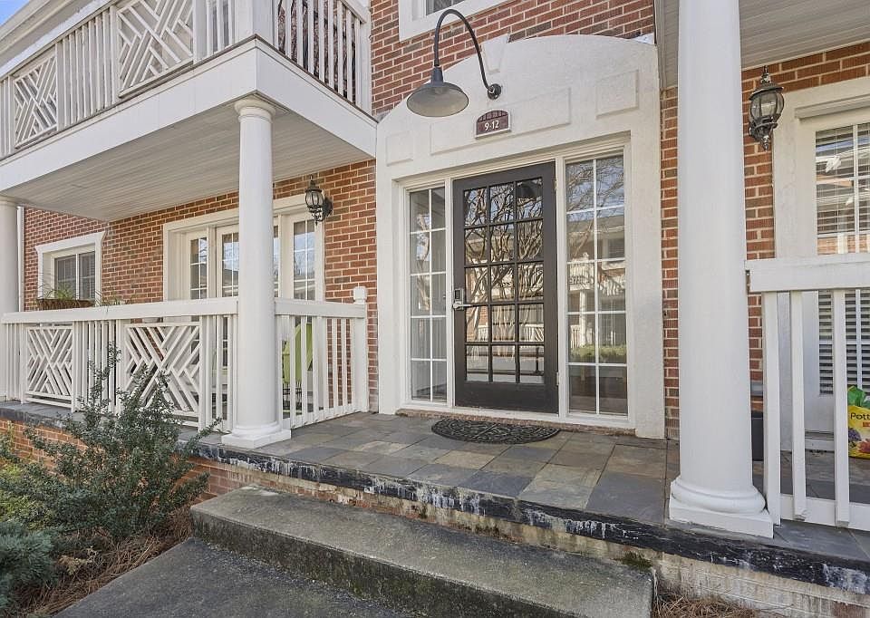 1st image of 885 Briarcliff Rd #10