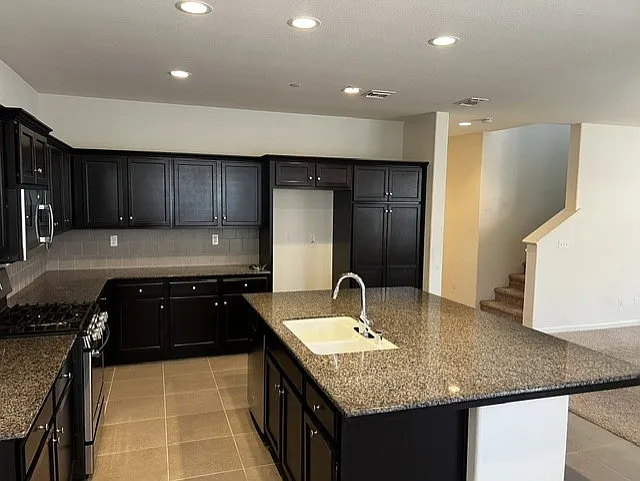 3851 Joaquin Ave — Photo 4