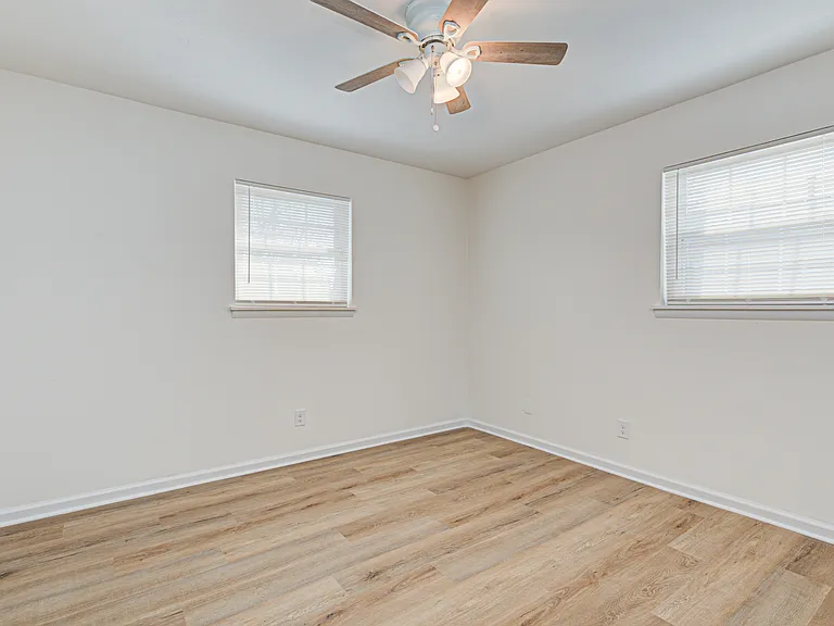 2912 Brinkey Way — Photo 8