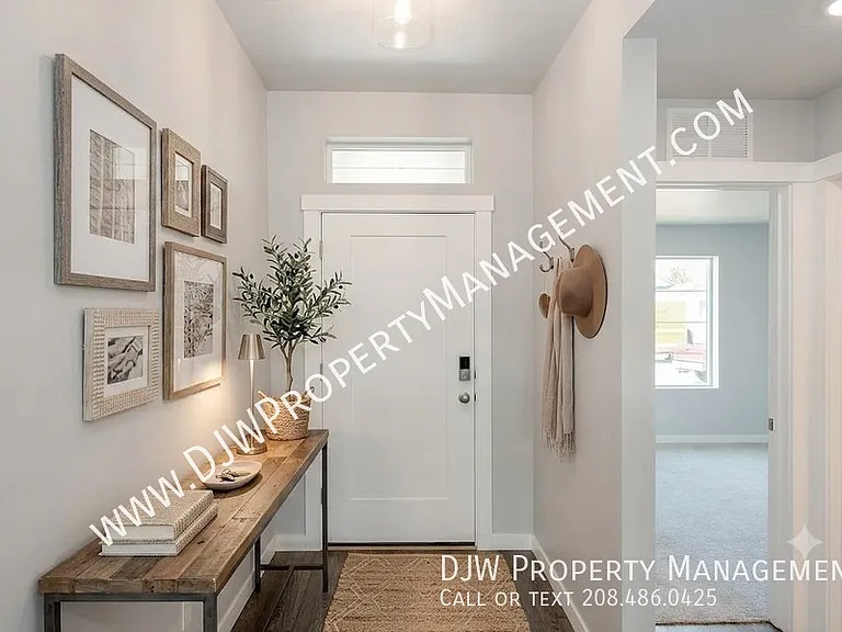 5088 W Riva Capri St — Photo 2