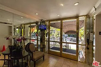 10747 Wilshire Blvd #904 — Photo 3