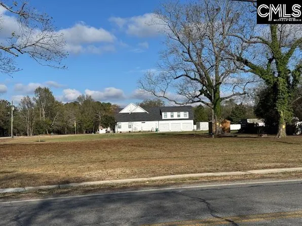 304 Saluda Ave, Batesburg, SC 29006