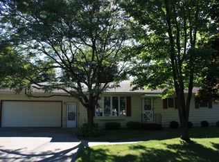 1601 N Palmetto Ave, Marshfield, WI 54449