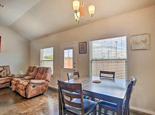 1492 Lucille St, Seguin, TX 78155