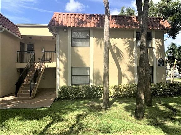 2nd image of 9806 Hammocks Blvd APT 102