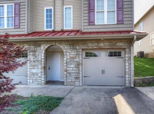 32 Earhart Rd, Bluff City, TN 37618