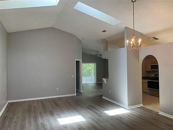 2nd image of 474 Woodbury Pines Cir