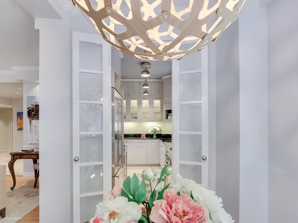 440 East 56th Street image 4 of 13