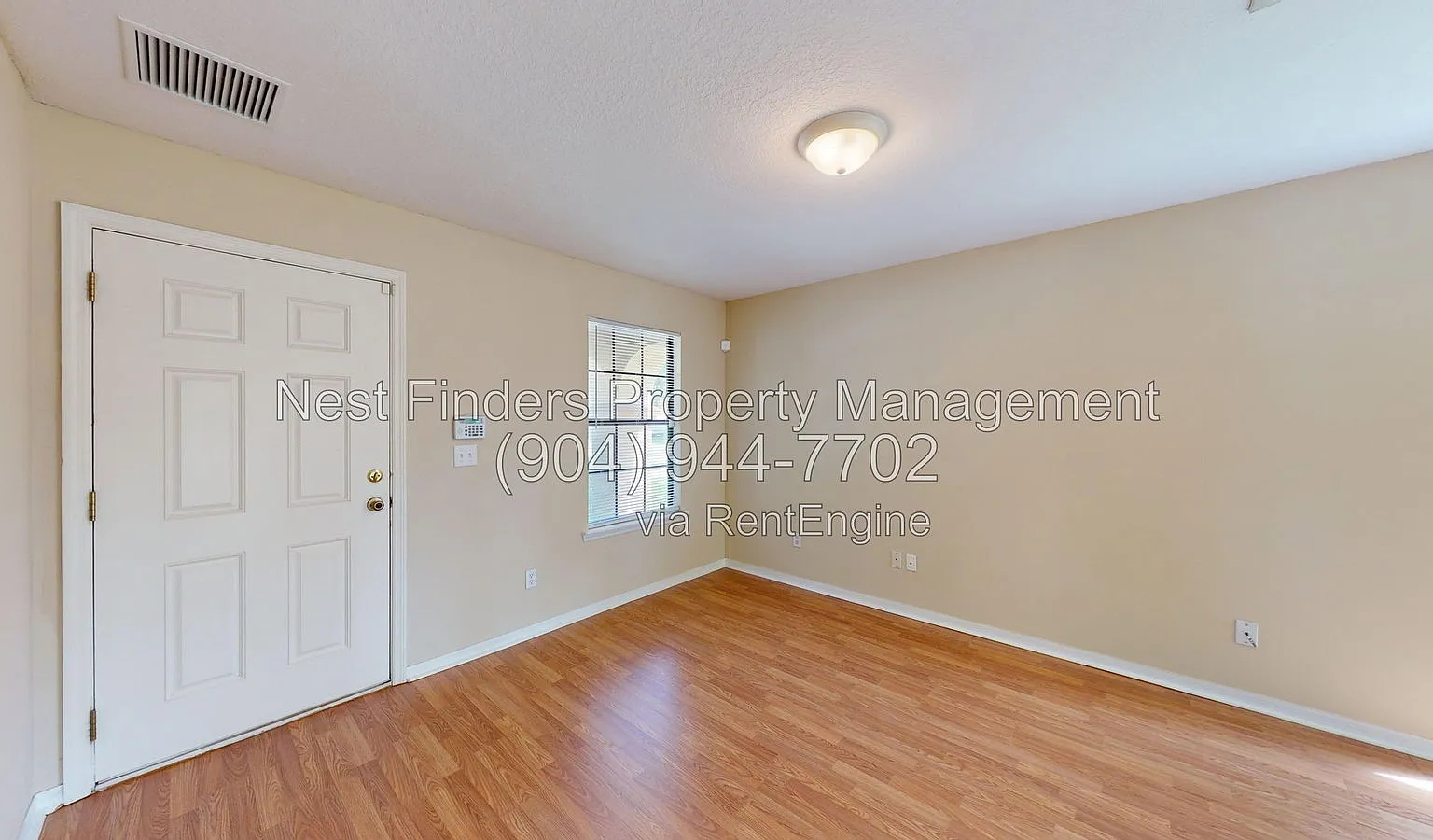 3 bed, 2.0 bath, 1260 sqft, $1,825 — Photo 3