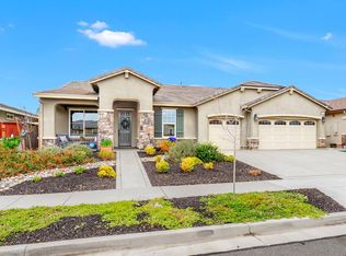 2216 Promenade Dr, Woodland, CA