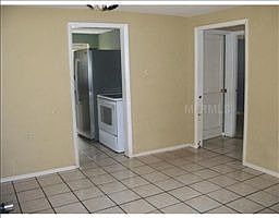 3rd image of 2606 Hiawatha Ave