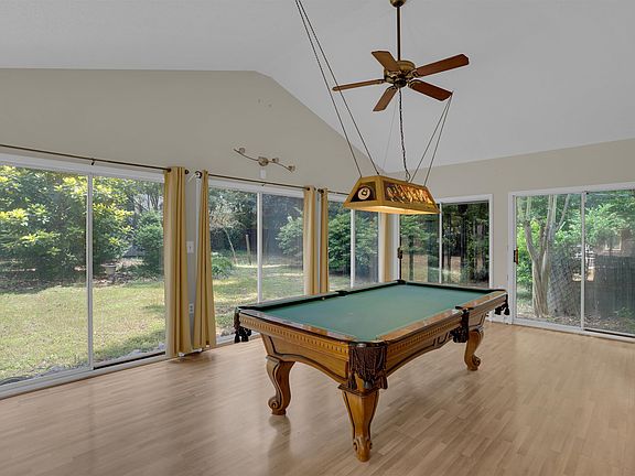 5th image of 332 Massingale Rd