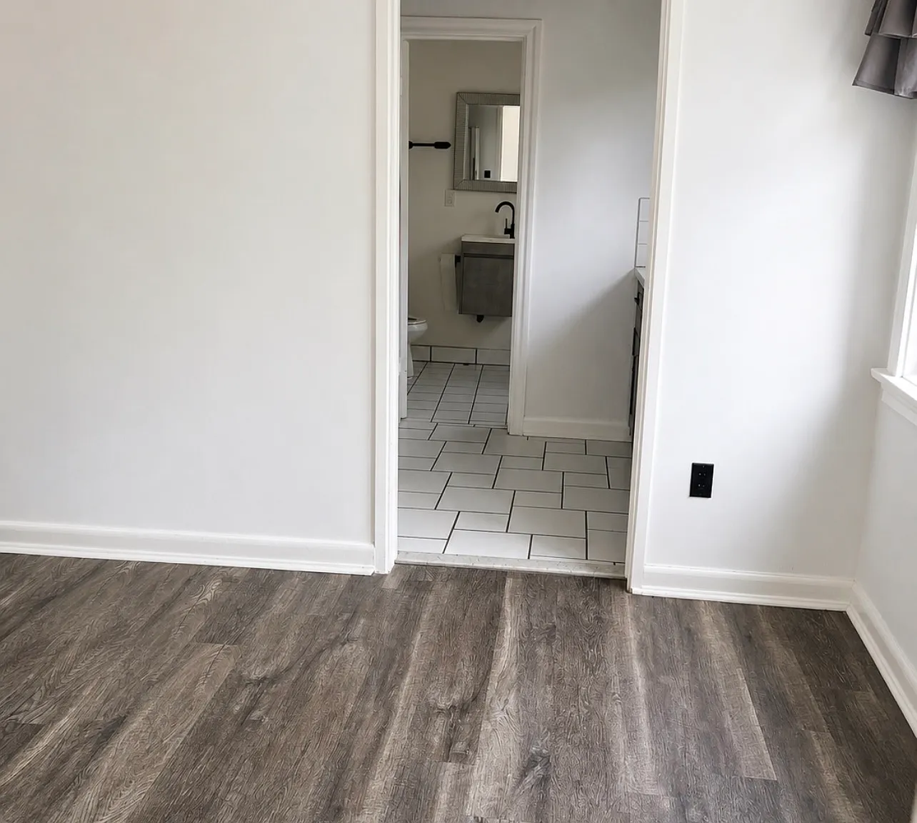 819 S Grevillea Ave — Photo 3