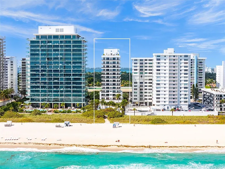 5801 Collins Ave #Penthouse 1600 — Photo 4