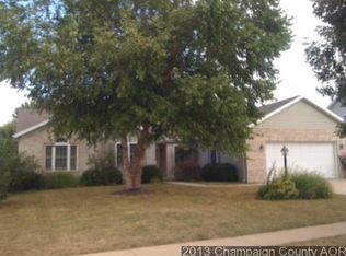 604 Orchard Dr, Mahomet, IL 61853