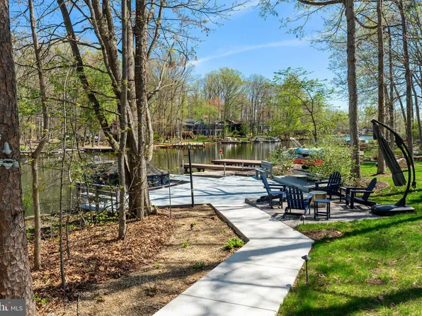 103 Hillside Dr, Locust Grove, VA 22508