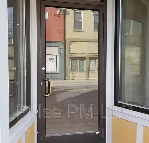 620 6th Ave — Photo 5