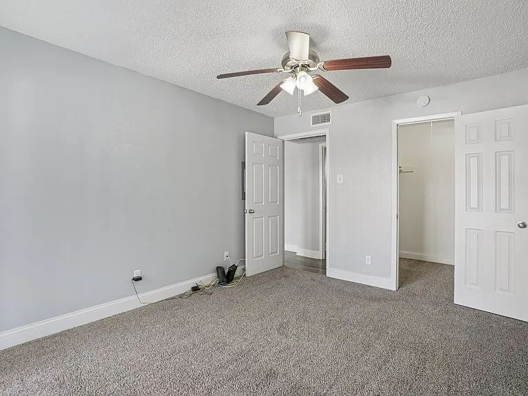 Don't Miss Out Biltmore Homes Leasing Fast — Photo 87