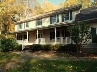 60 Bennetts Bridge Rd, Sandy Hook, CT 06482