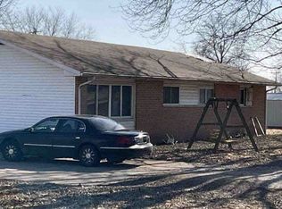 1799 S 4th St, Merom, IN 47861