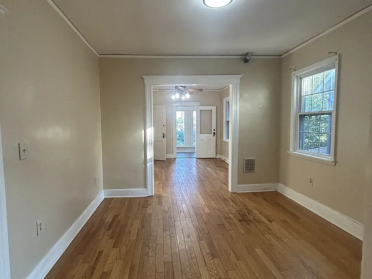 455 E Westfield Ave — Photo 5