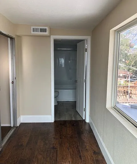 8912 Bellehaven Ave NE — Photo 12