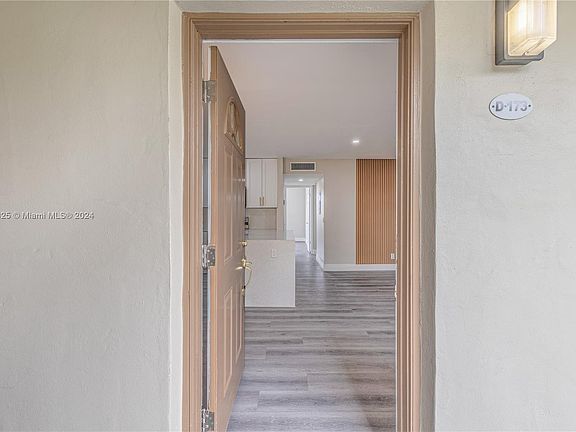 3rd image of 173 Piedmont Way #173-D