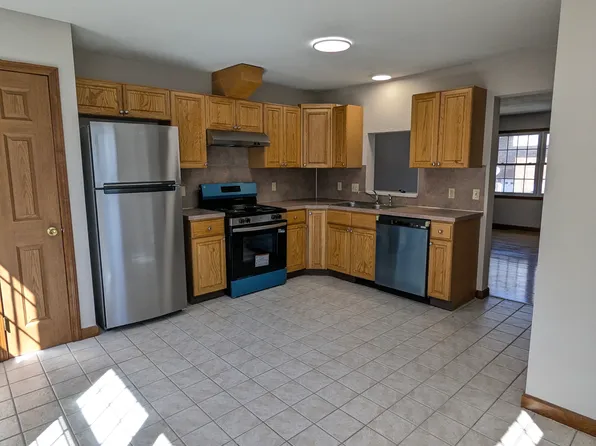 1575 Highland Ave #7, Waterbury, CT 06708