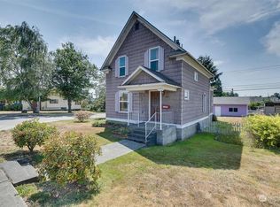 1232 E Marine View Dr, Everett, WA 98201