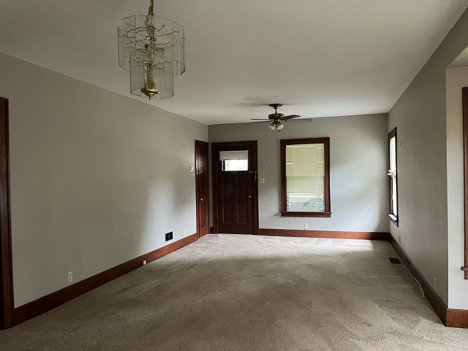 908 Kiersted St — Photo 4