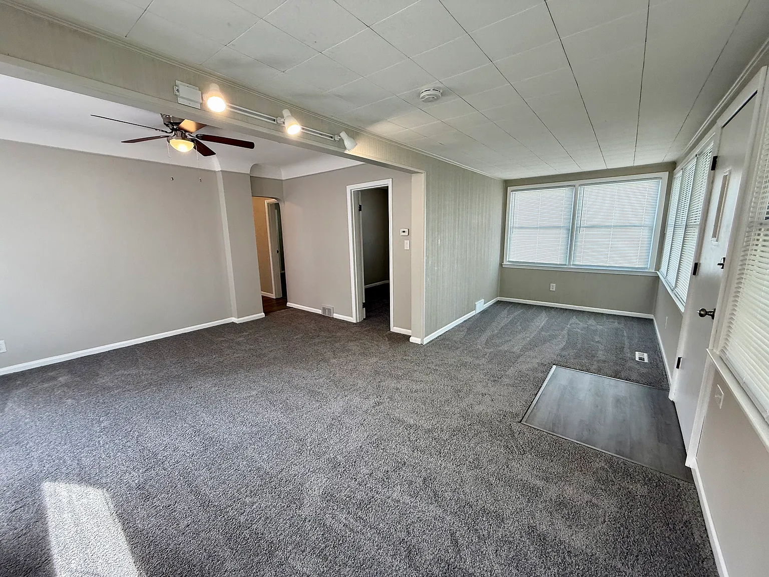 2 bed, 900 sqft, $1,575 — Photo 3