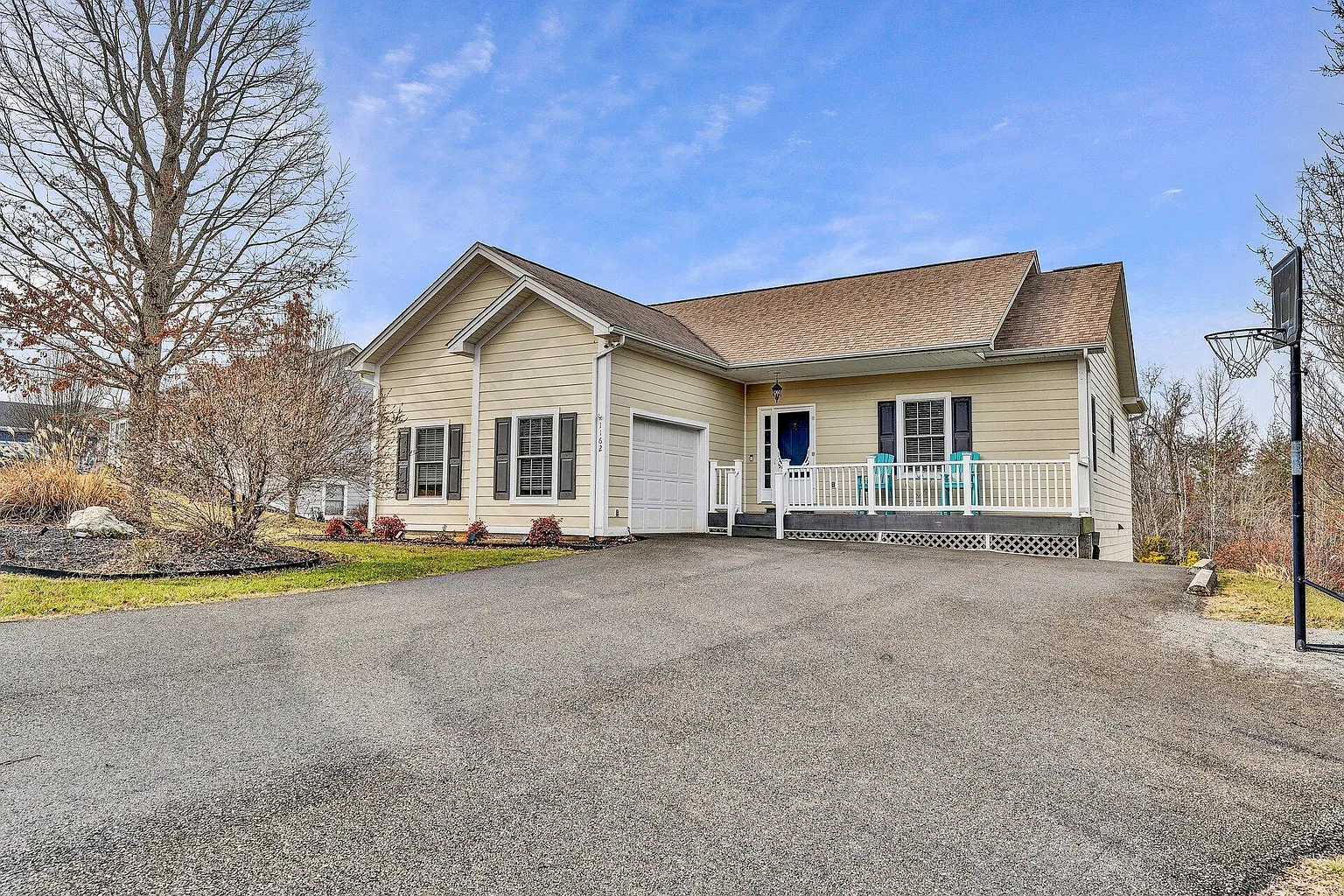 1162 Joffrey Dr photo 1