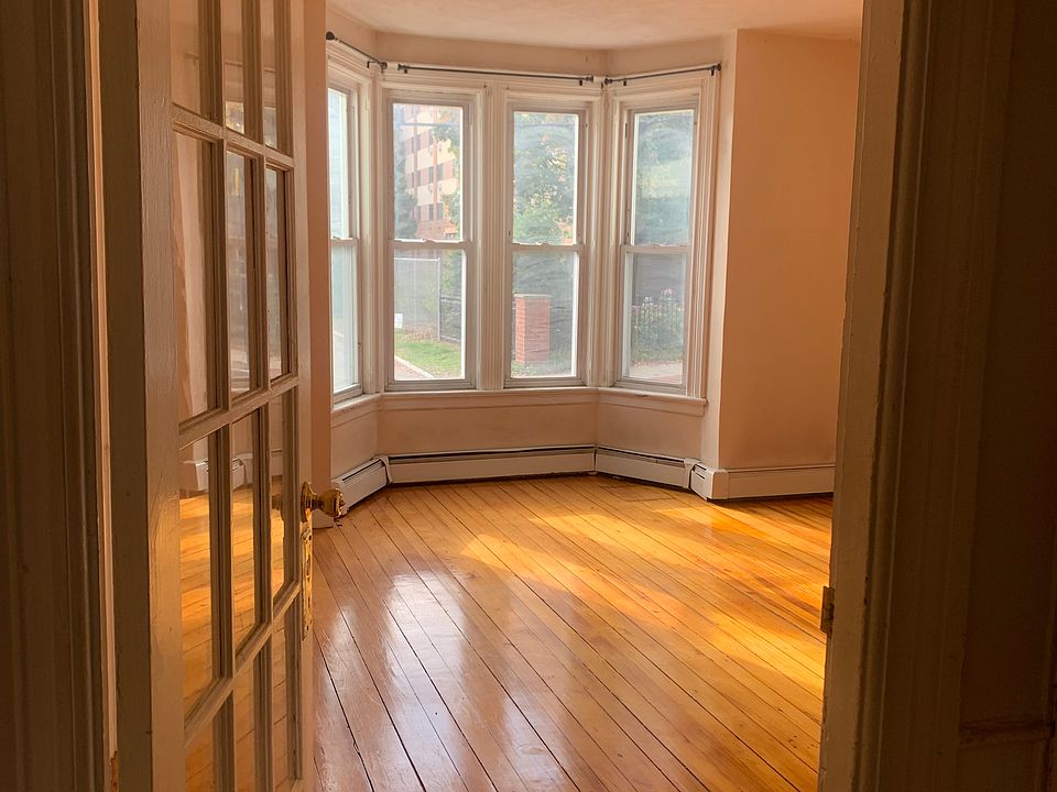1st image of 594 Wickenden St APT 1