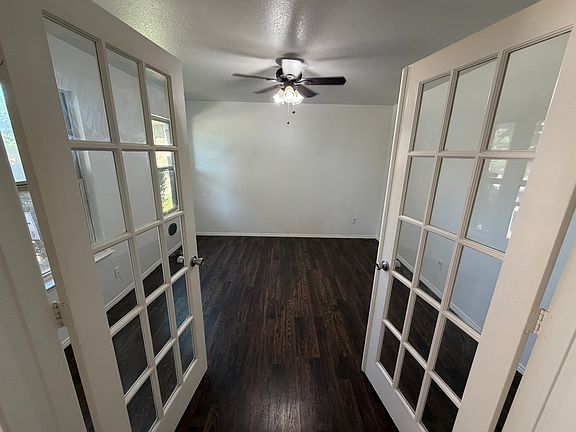 3rd image of 1223 Alhambra Dr