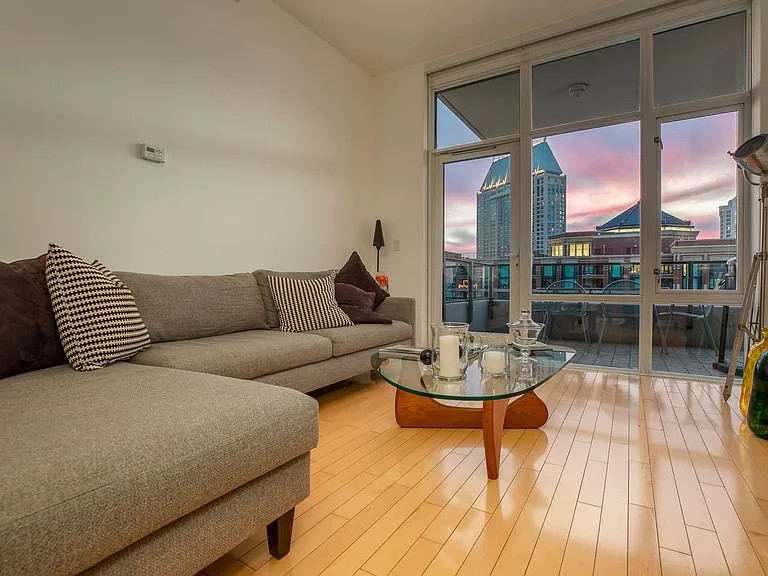 550 Front St #907 — Photo 7