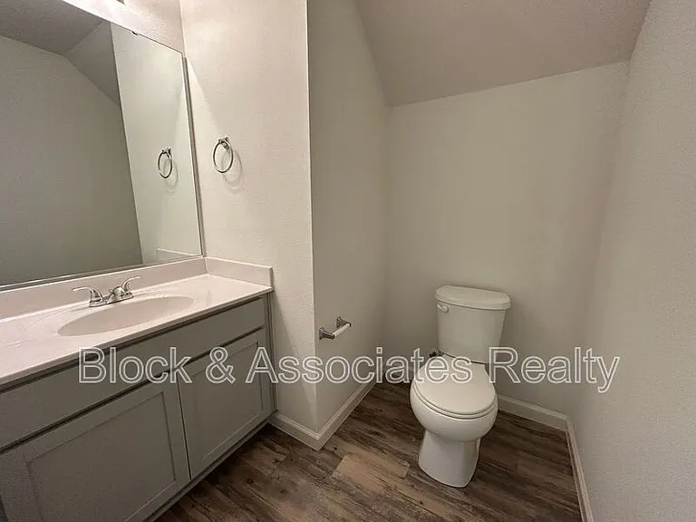 3723 Shepway Loop — Photo 11