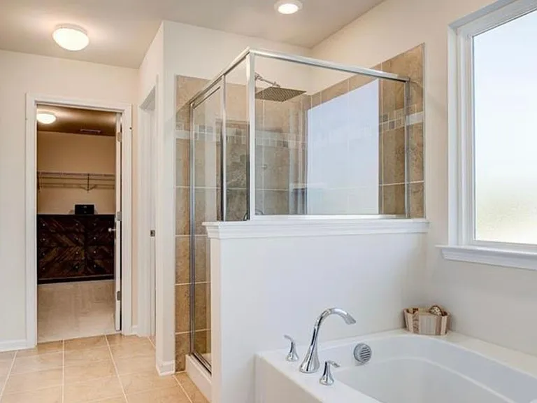 4107 Hickory View Dr — Photo 10