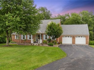 110 Knoll Ave, Beaver Falls, PA 15010