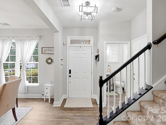 3rd image of 6006 Pine Cone Ln