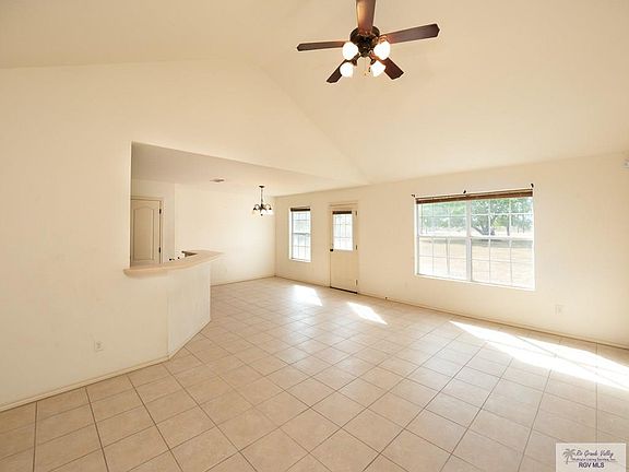 3rd image of 23032 Royal Palm Cir